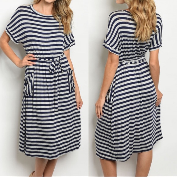 Dresses & Skirts - 🆕Navy Gray Stripes Midi Dress